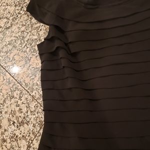 Adrianna Papell Size 6 black dress